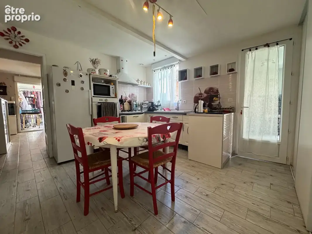 Exclusivité entre Rochefort et Saintes : Pont l'Abbé d'Arnoult Maison 6 chambres, jardin privatif, hangar 600m² - photo 3