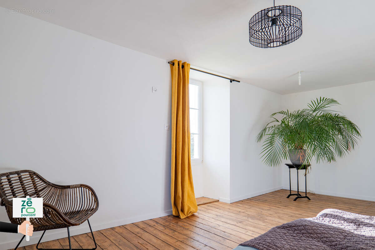 Maison à MARSAIS-SAINTE-RADEGONDE