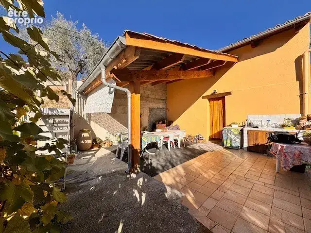 Maison jumelée 2/3 pièces sur 1600m2 - Lucéram - - photo 3