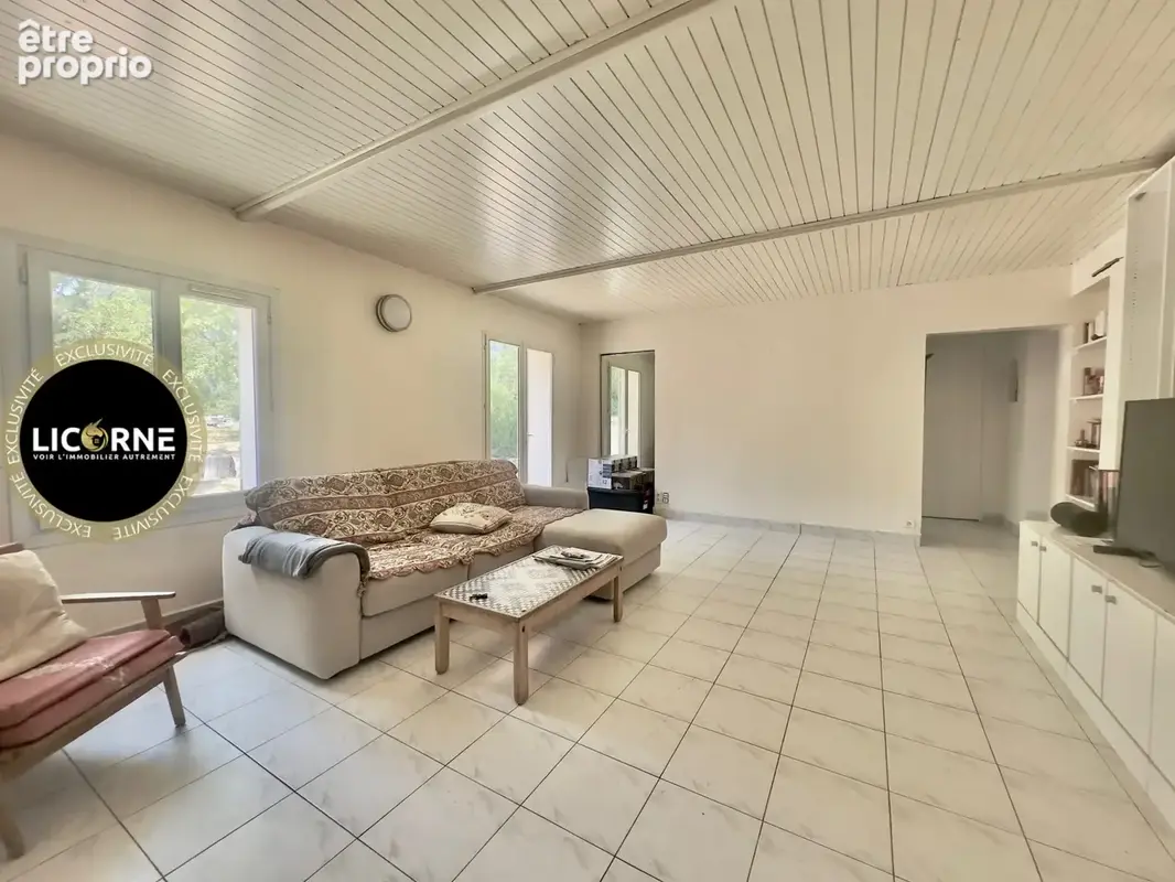 Maison 4 pièces 116 m² à vendre à Le Puy-Sainte-Reparade (13610) - photo 4