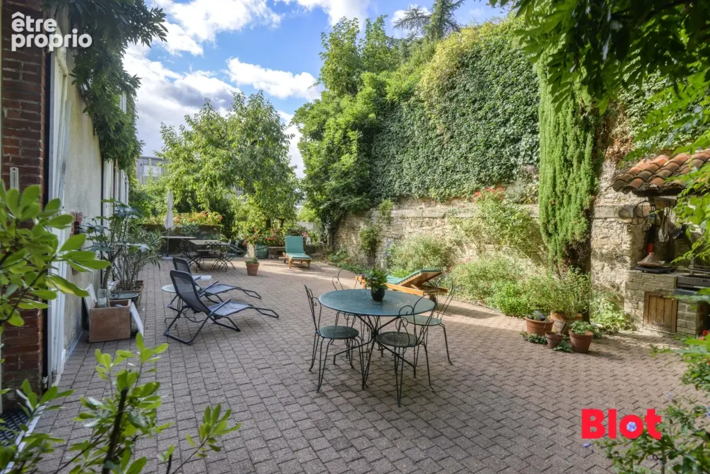 Maison 8 pièces 258 m² à vendre à Nantes (44000) - photo 2