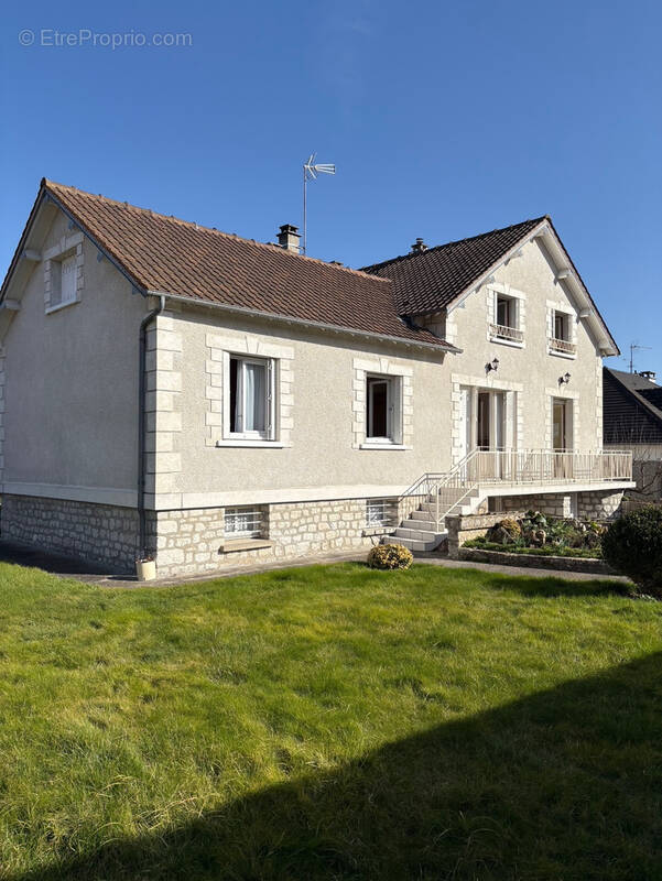 Maison à LA CHAPELLE-REANVILLE