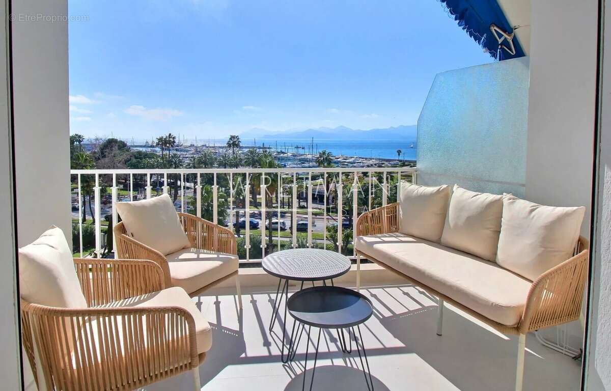 Appartement à CANNES