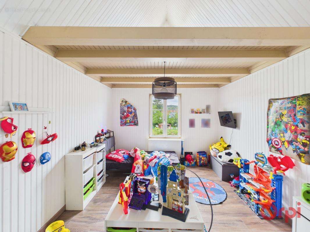 Charme alsacien, rénovation récente et superbe terrain plein sud ! - photo 15