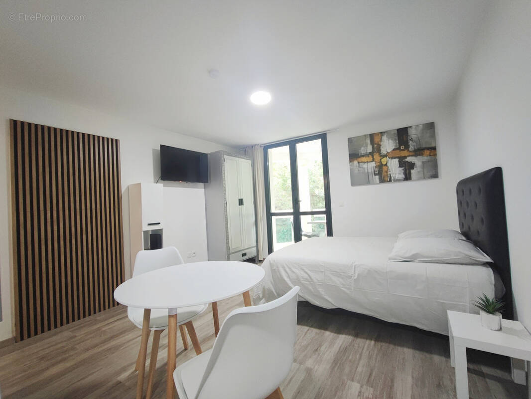 Appartement à CARRY-LE-ROUET