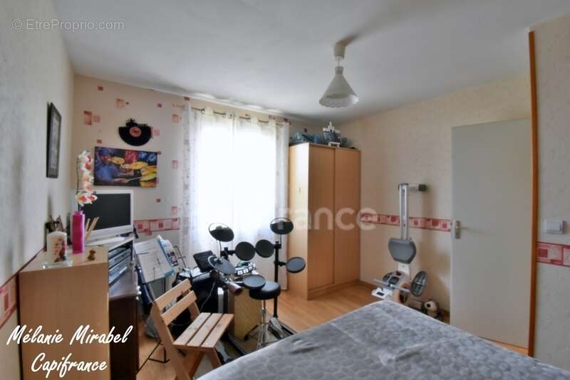 Maison à ANGERVILLE-LA-CAMPAGNE