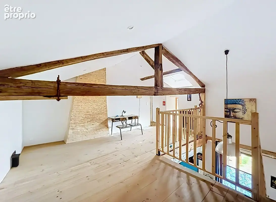 Maison de village en pierres du XVIIIe siècle   180m2 habitables   Petit jardin & carport - photo 9