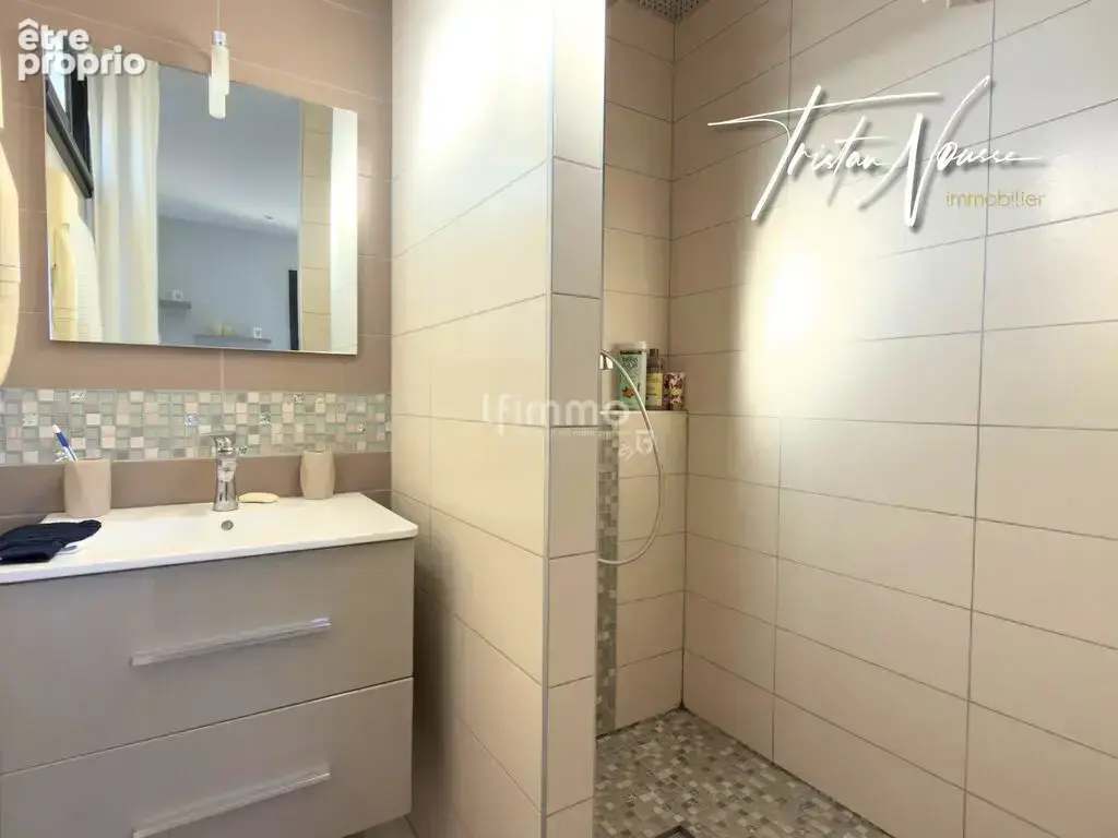 Maison 3 faces de 140 m2 avec 3 suites parentales - piscine - photo 11