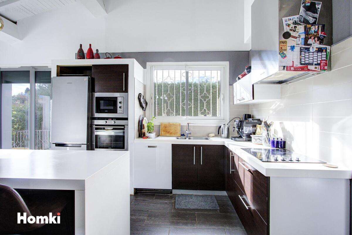 Maison à SAINT-ESTEVE