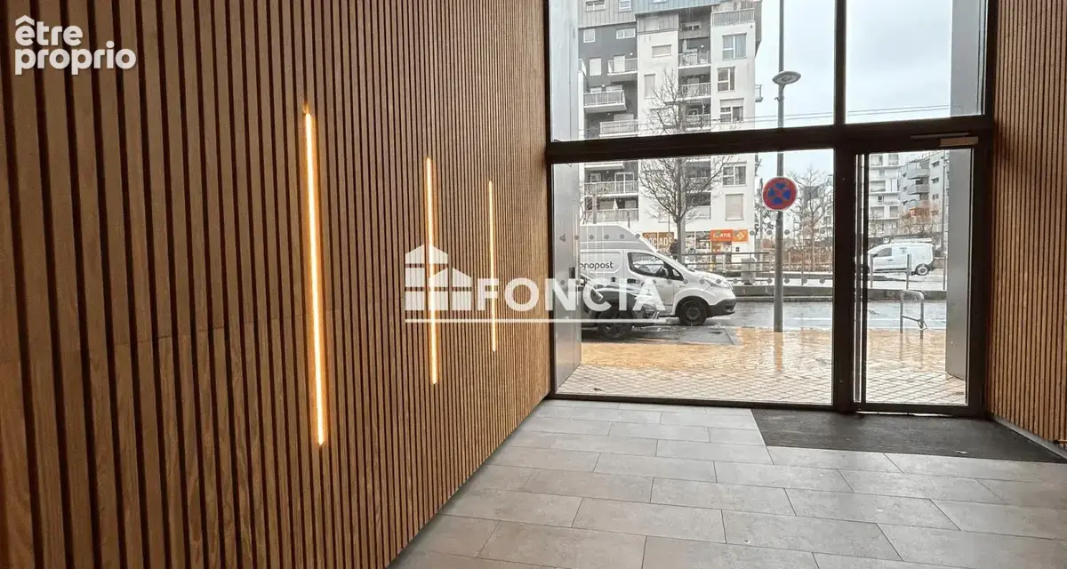  À vendre – Appartement T2 lumineux à Ginko avec balcon et parking couvert - photo 7