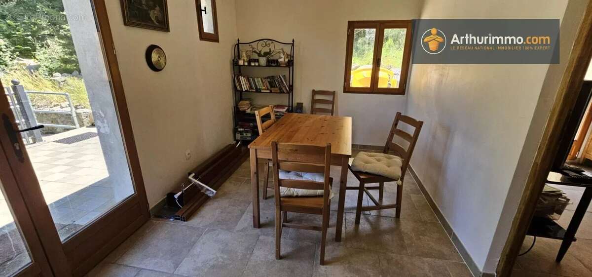 Maison à MONTFERRIER