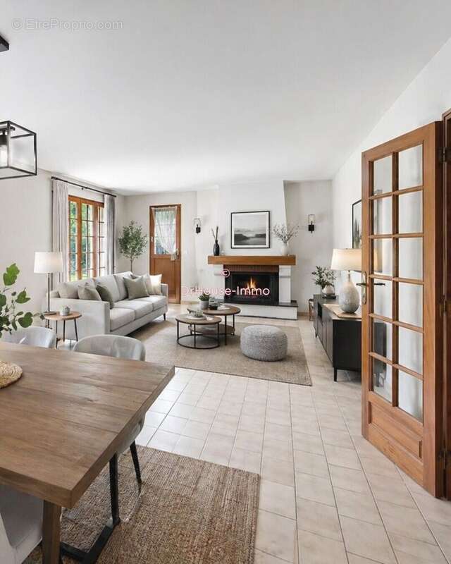 Maison à BRETTEVILLE-SUR-ODON