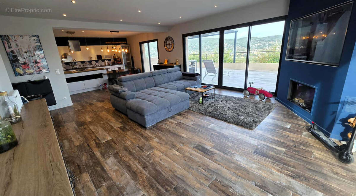 Maison à DRAGUIGNAN