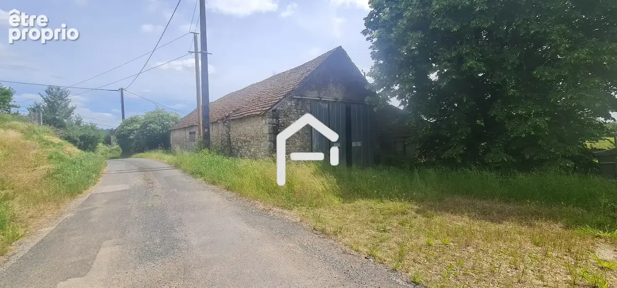 Parking à MARTEL