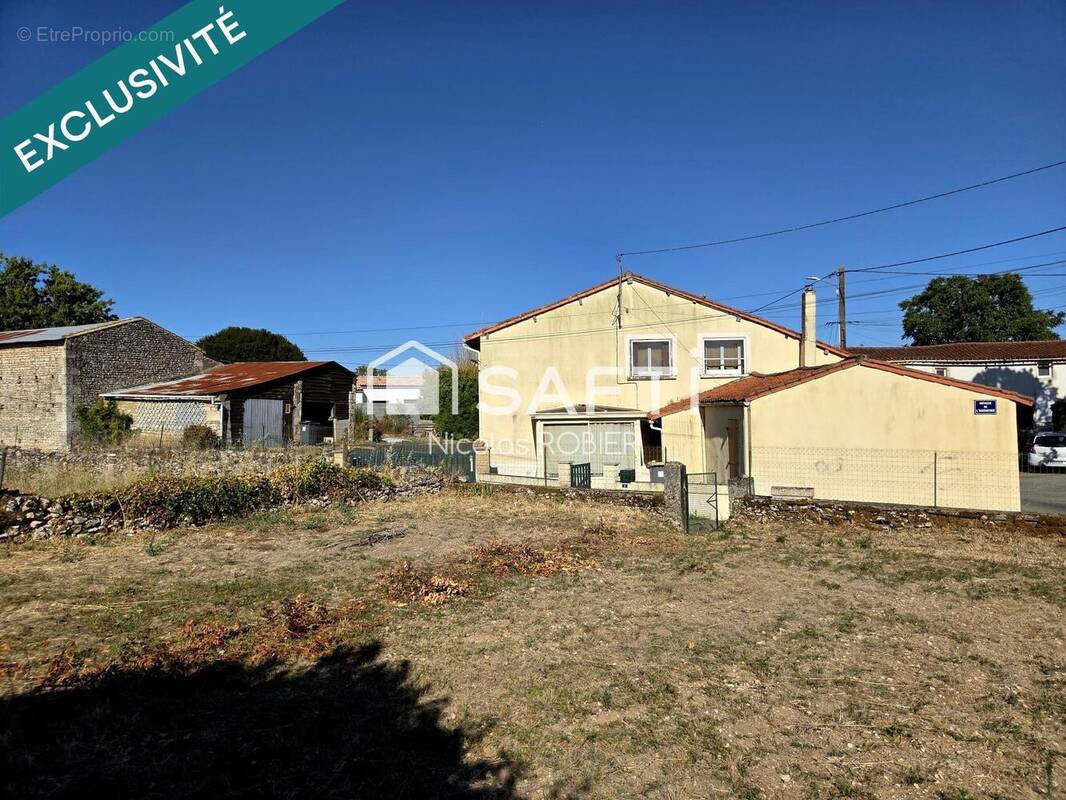 Photo 1 - Maison à LA CRECHE