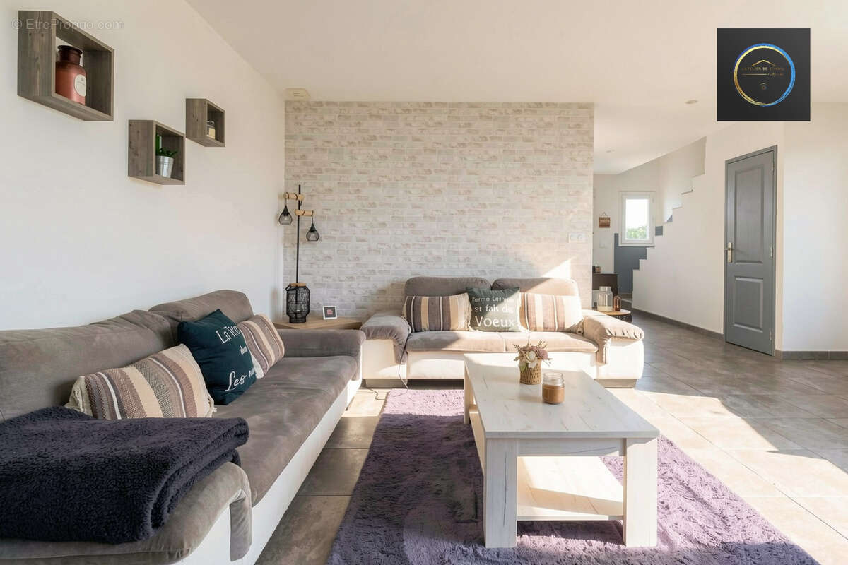 Aimargues, Maison 3 chambres dont 1 suite parentale au rdc , Garage, jardin et piscine dans impasse - photo 16