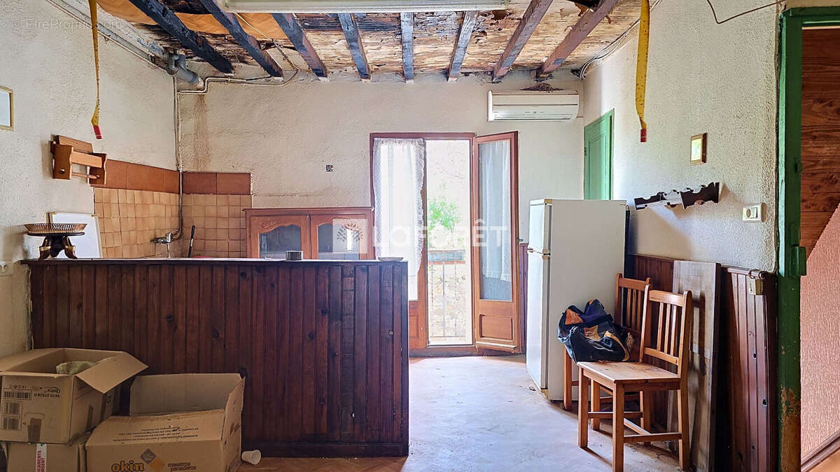 Un panorama à couper le souffle, un terrasse couverte pour cette maison à rénover - photo 4