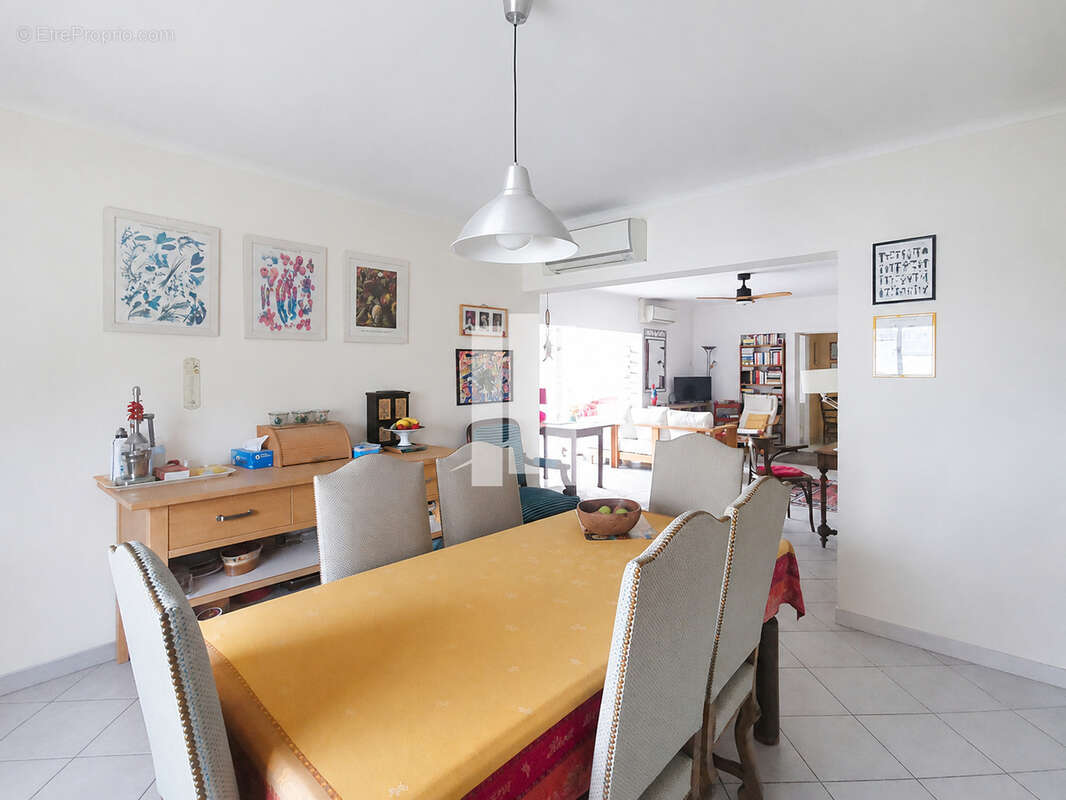 Appartement à SAINT-RAPHAEL