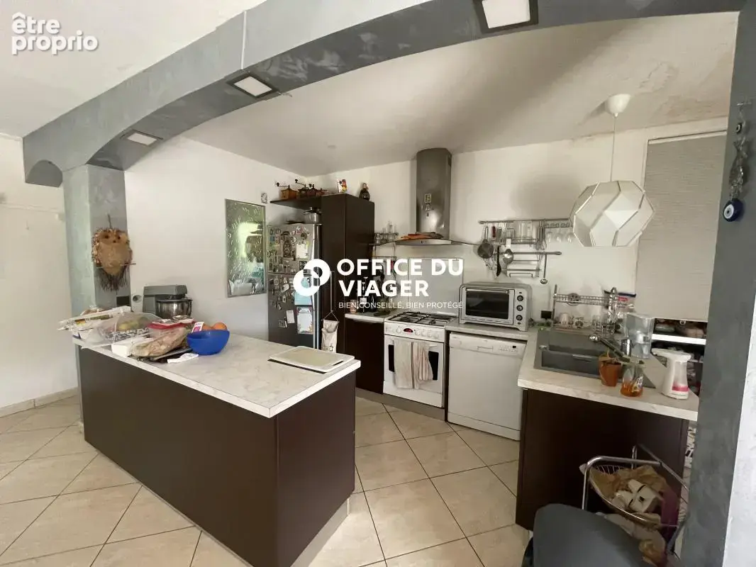 Maison - 184,37 m² - 5 pièces - photo 7