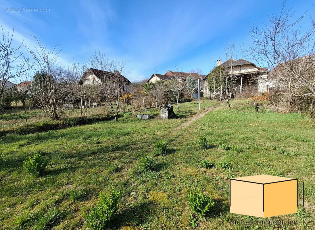 Maison à SAINT-MARTIN-DE-BAVEL