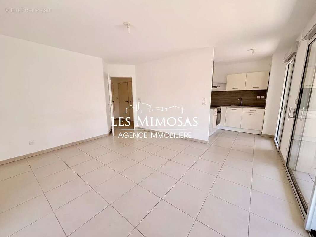 Appartement à FREJUS