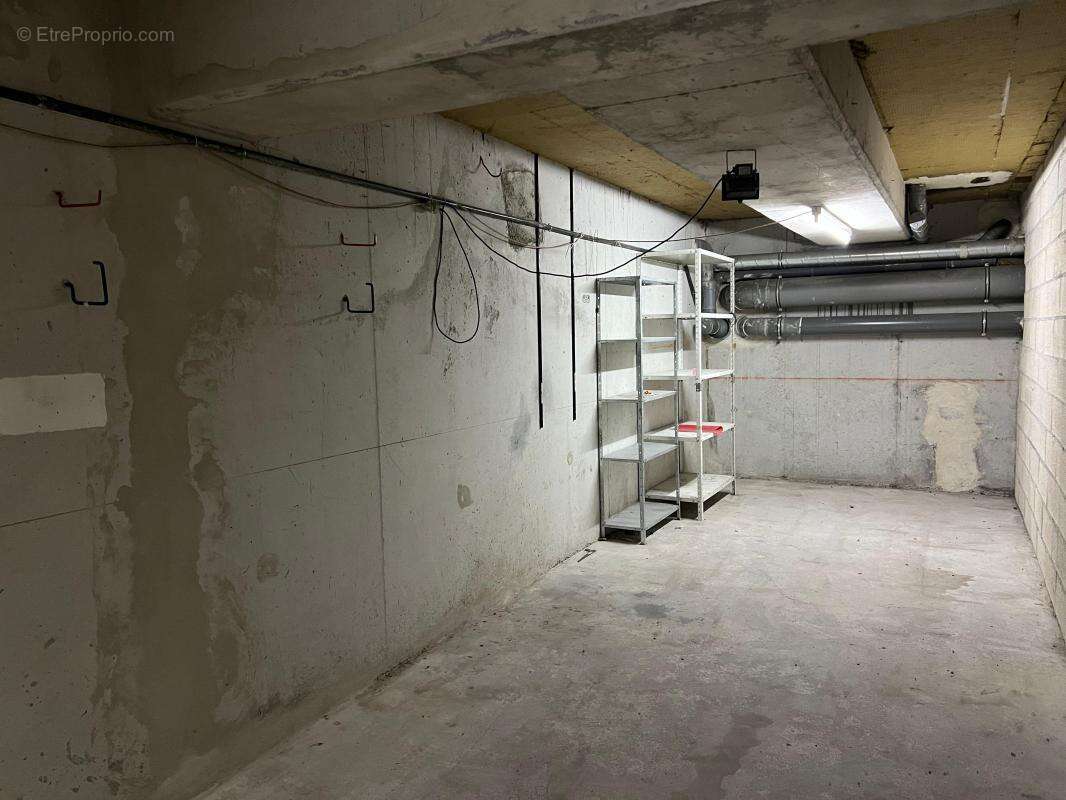 Parking à MANDELIEU-LA-NAPOULE