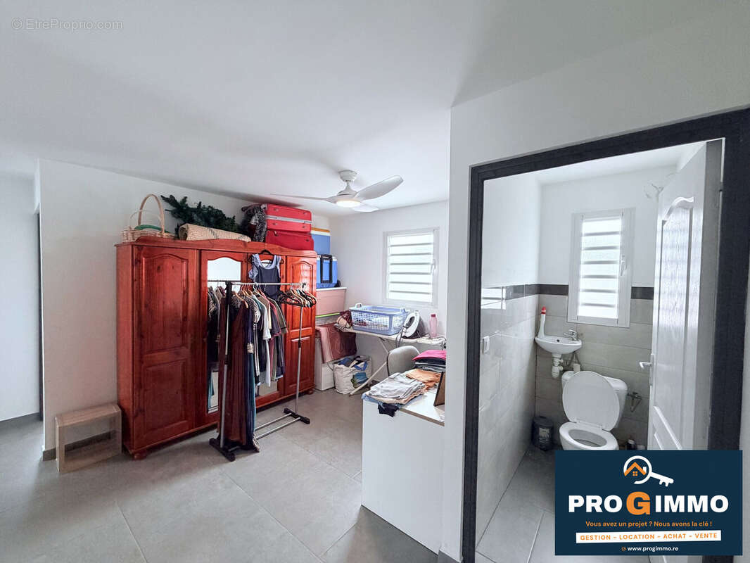 Maison 108 m² à Saint-Pierre  - photo 9