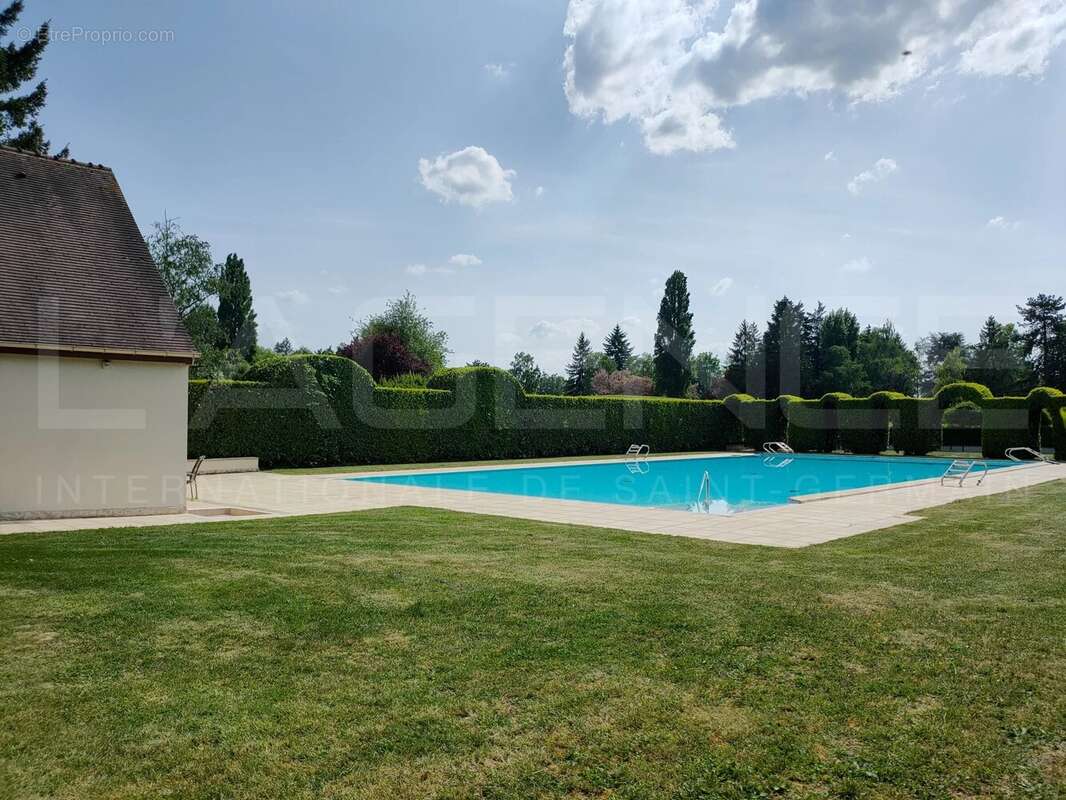 Maison à CRESPIERES