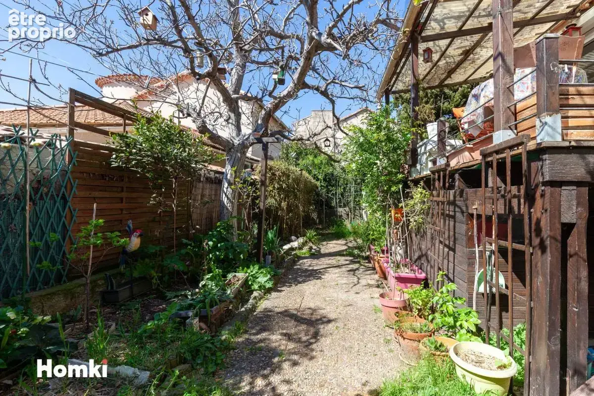 Beaumont bas de villa type 3 avec jardin et petites d2pendances - photo 11