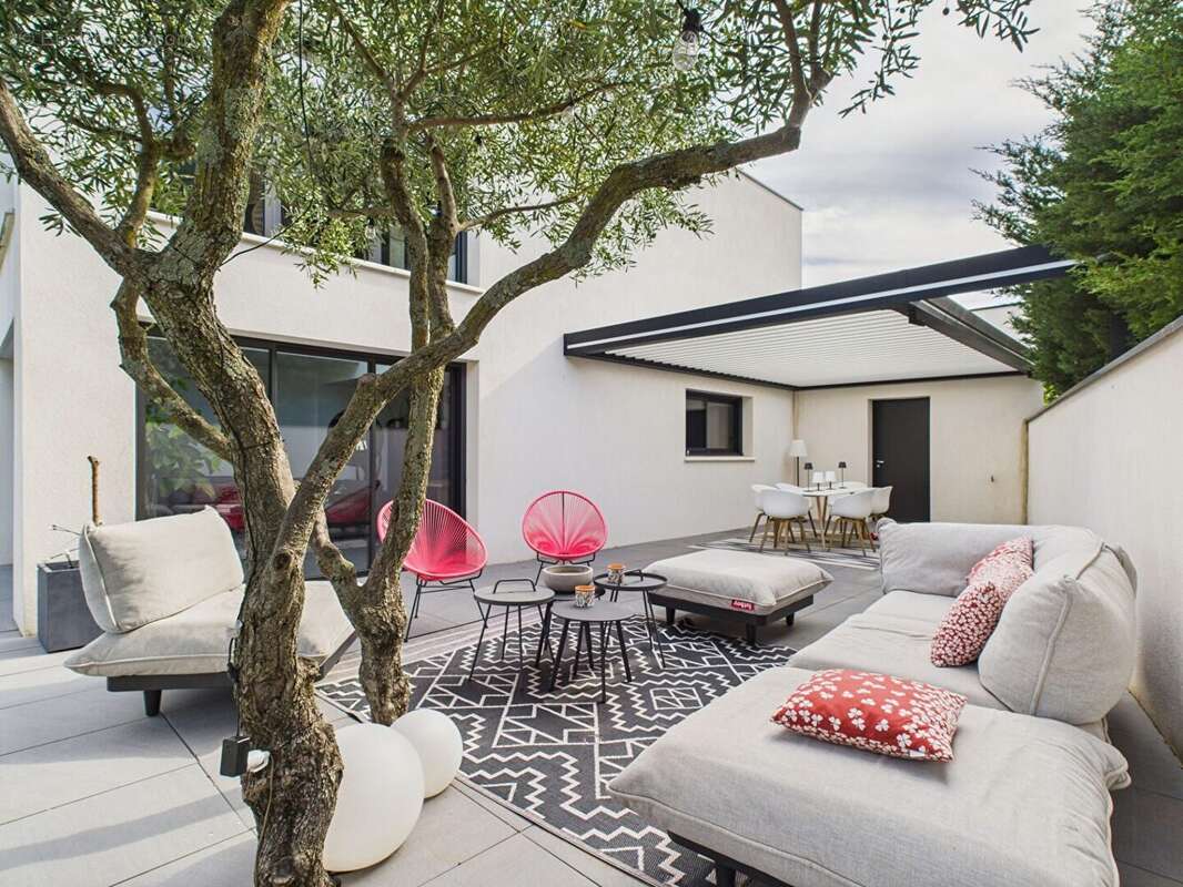Maison à VILLENEUVE-LES-AVIGNON