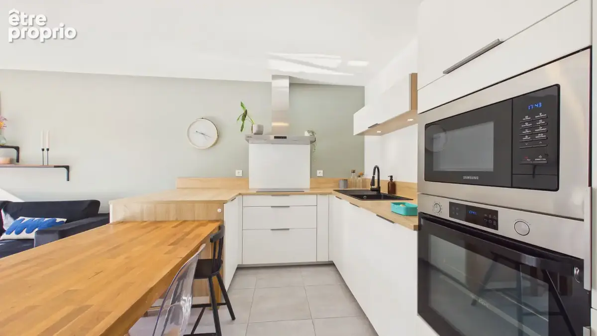 Appartement T3 récent avec terrasse et double stationnement (Boxable) - photo 7