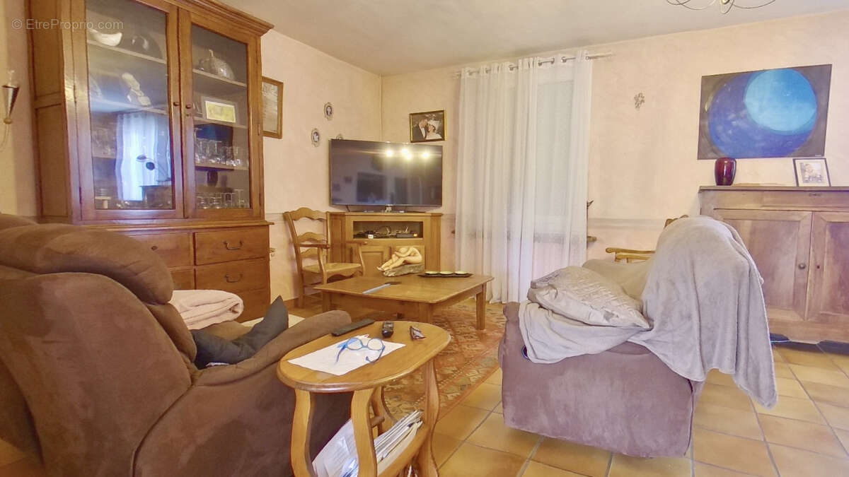 Maison à VIRE-SUR-LOT