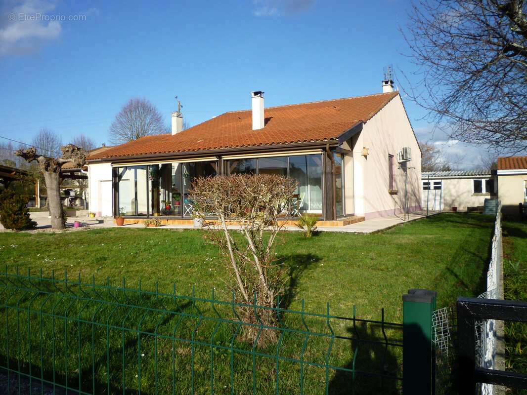 Maison à CONDEZAYGUES