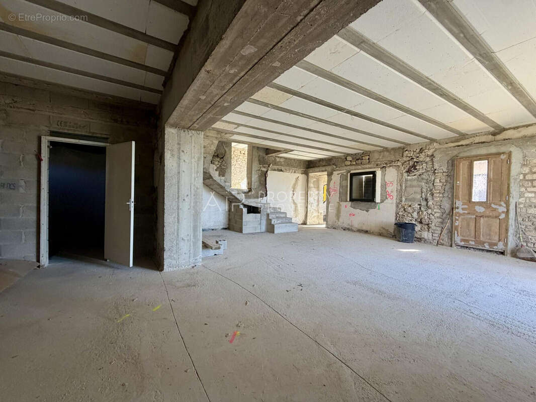 Maison à CASENEUVE