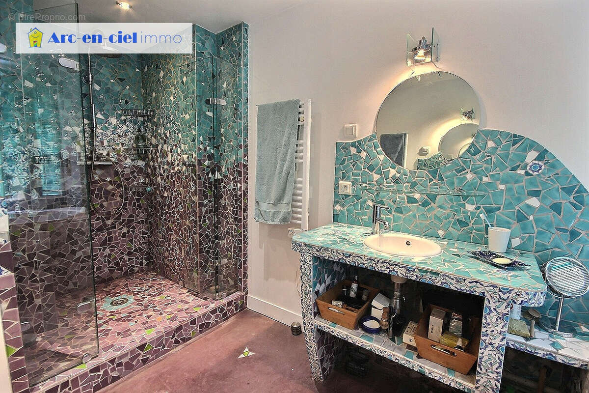 Appartement à PARIS-10E