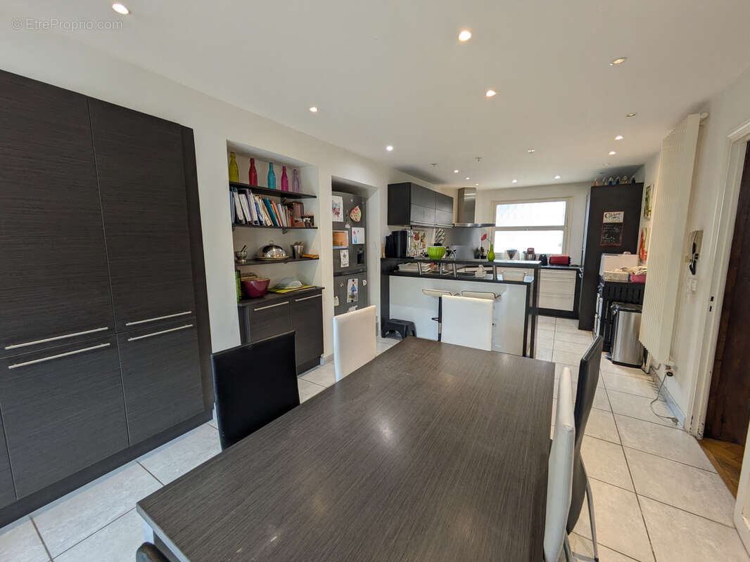 Maison à AIGUEPERSE