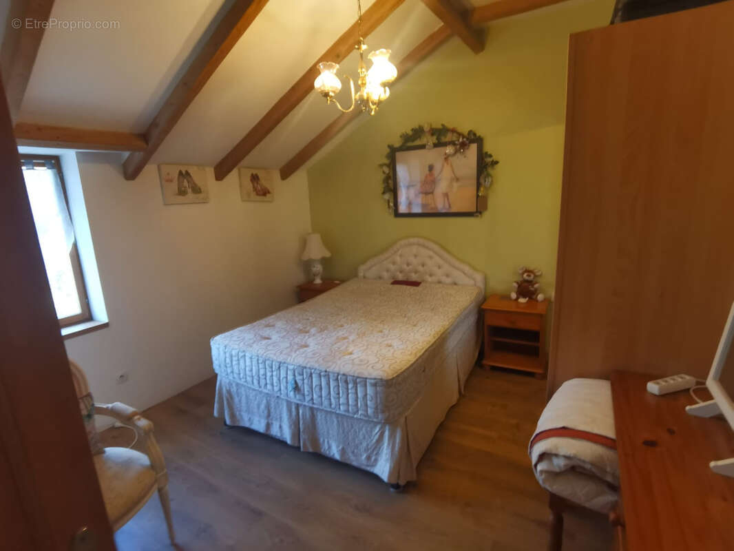 Maison à SAINT-JUNIEN