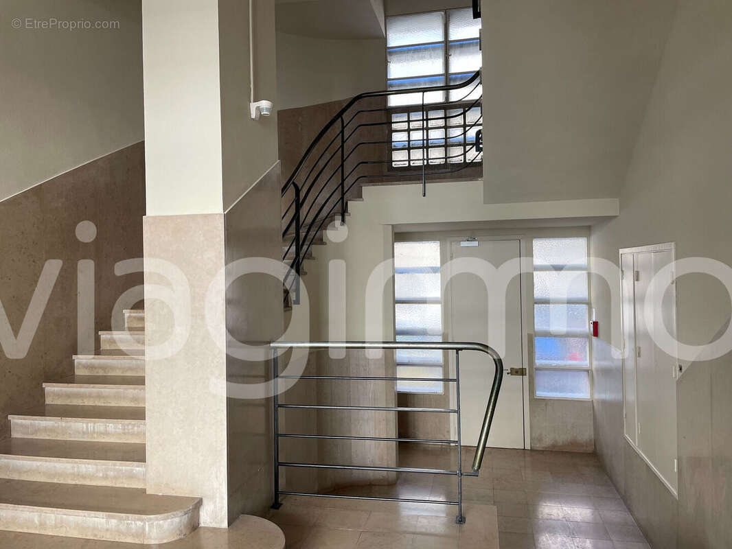 Appartement à MARSEILLE-2E