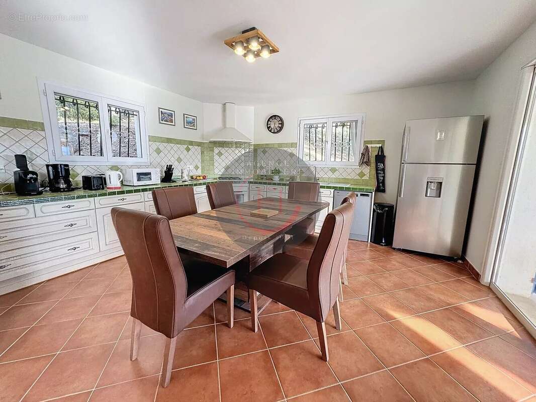 Maison à LES ADRETS-DE-L&#039;ESTEREL