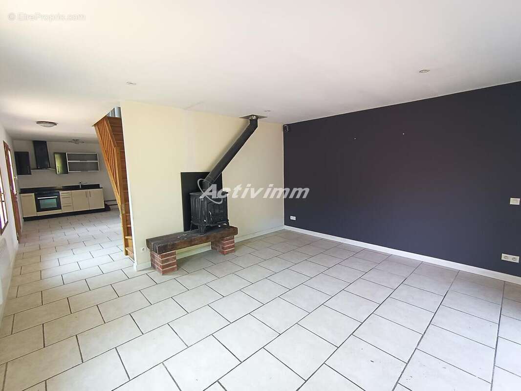 4267 5 - Maison à AUBIN-SAINT-VAAST