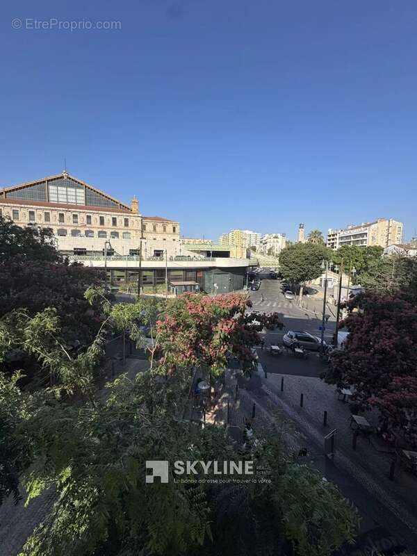 Appartement à MARSEILLE-1E