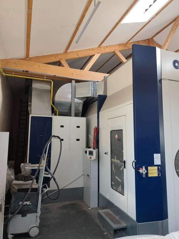 Commerce à GOND-PONTOUVRE