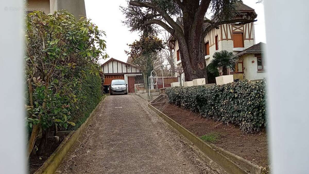 Maison à SUCY-EN-BRIE