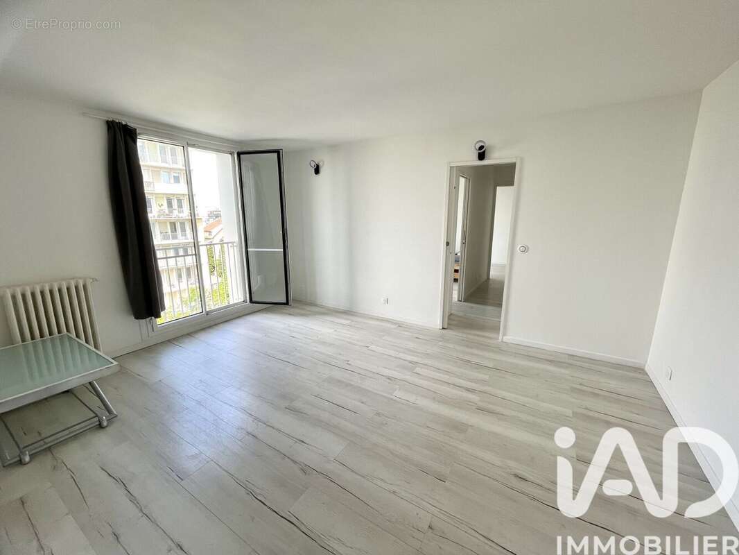 Photo 2 - Appartement à MONTROUGE