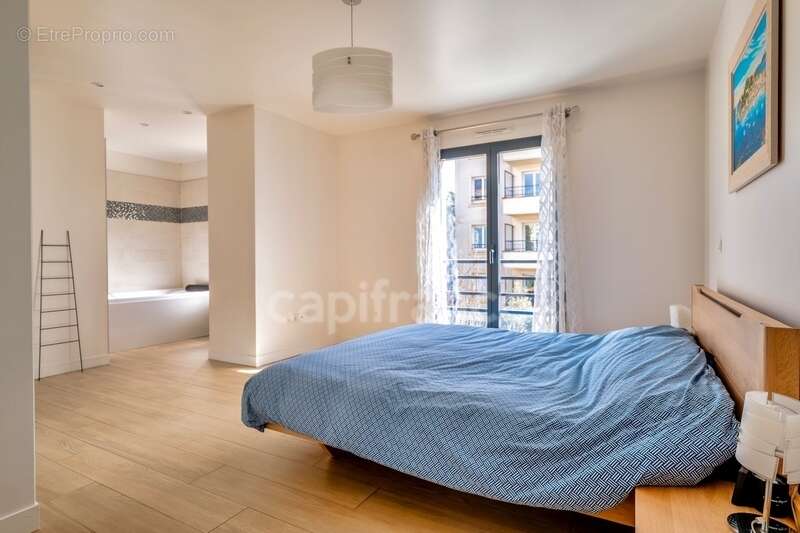 Maison à vendre P8 FONTENAY SOUS BOIS (94) au cœur des Rigollots, en limite de VINCENNES, 215 m² avec jardin arboré, terrasse et - photo 12