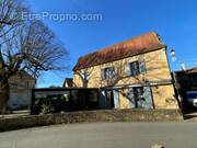 Commerce à TREMOLAT