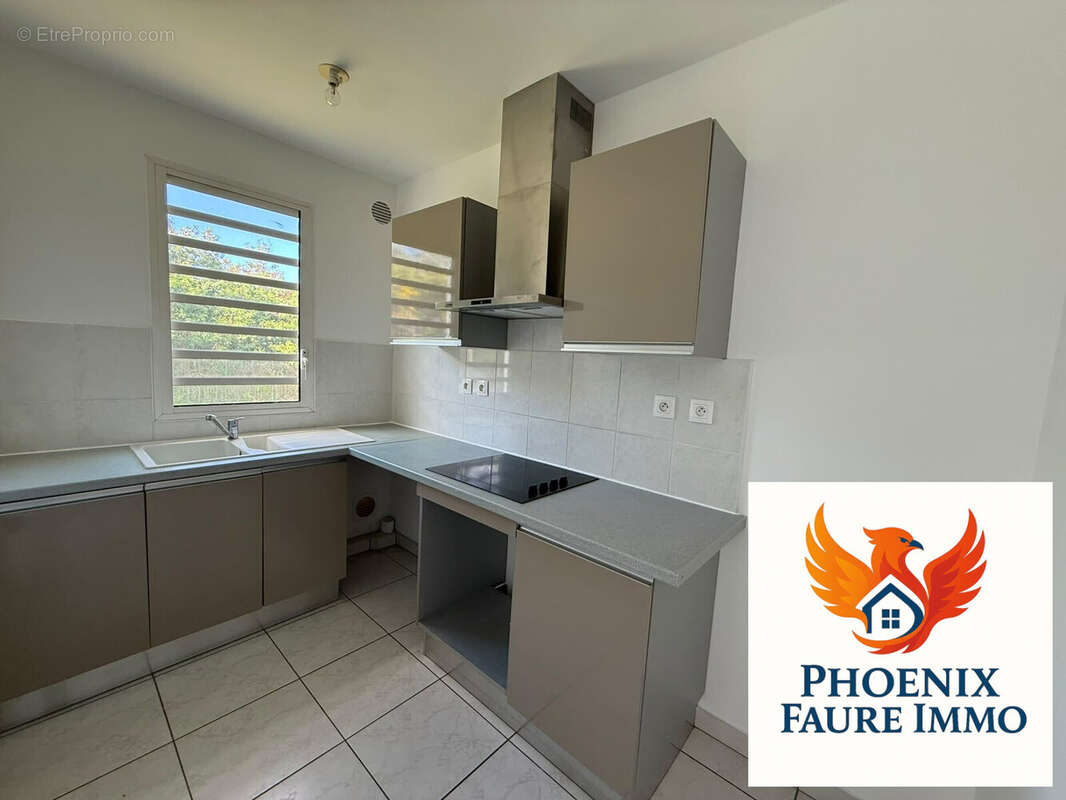 Appartement 59 m² à Le Tampon  - photo 4