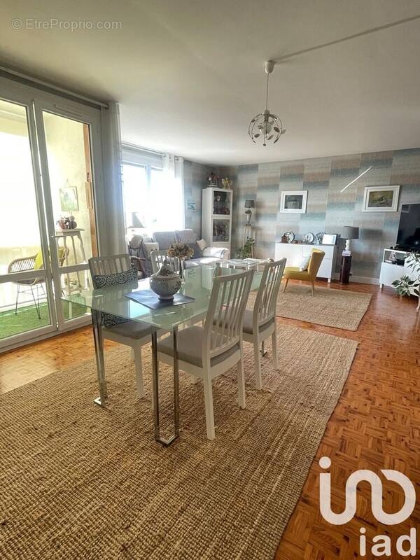 Photo 1 - Appartement à COMPIEGNE