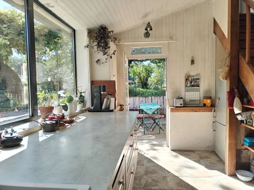 Maison de campagne type longère 150 m² – terrain 1 592 m² - photo 8