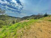   - Terrain à VALS-LES-BAINS